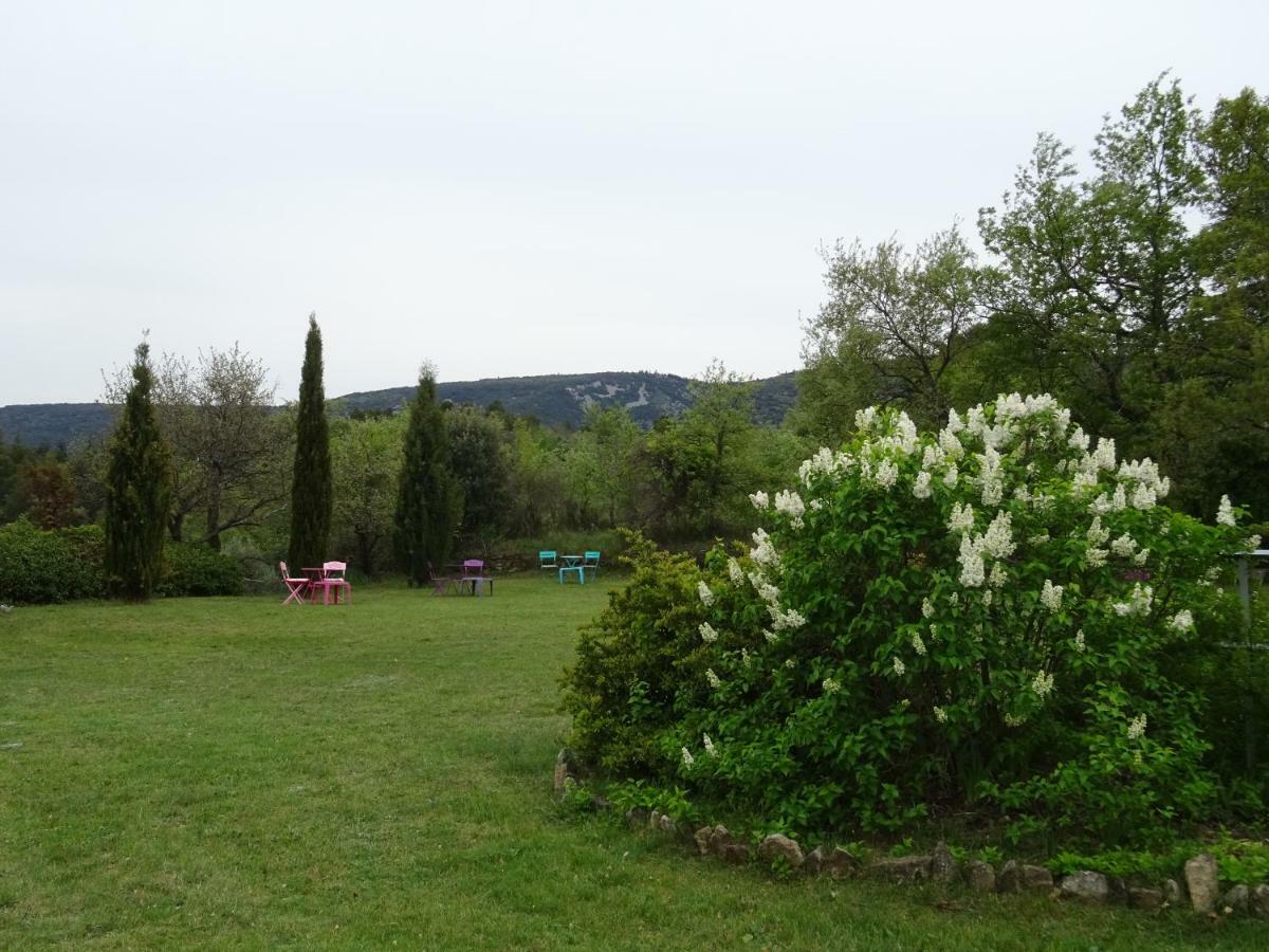 Cante Grillet Lacoste  Exterior photo